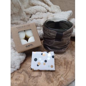 Zeep-Waxinelichthouder-Theelichthouder-Windlicht-Glazen-Glas-Suede-Stof-Walnoot-Kaars-Lichtpuntje-Gusta-Kaarsen-Landelijk-Lucifers-Zwaluw-Kerstpakket-Kerstcadeau-Verjaardag-December-Cadeau-Giftset-Musthave-Luxeus