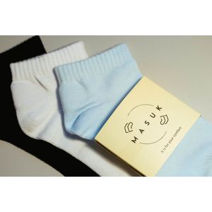 MASUK Unisex Sokken met Enkelbescherming – Katoenen Sportsokken Dames & Heren – Anti-Blaar & Ademend – Set van 3 Paar – Zwart, Blauw en Wit – Maat 36-39