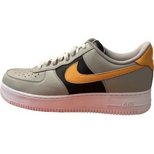 Nike Air Force 1 - Maat 44.5 - Heren Sneakers - Grijs/Zwart/Oranje