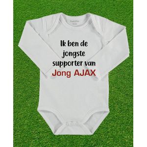 Rompertje jongste supporter van Jong AJAX