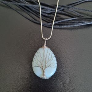 Edelsteen met zilveren ketting Opaliet druppel levensboom (grote variant)