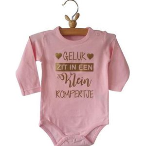Baby Rompertje met tekst meisje roze met tekst | geluk zit in een klein rompertje | lange mouw | roze | maat 50/56
