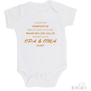 100% katoenen Romper ""Voor dit rompertje ben ik nog te klein maar willen jullie straks mijn opa & oma zijn"" Unisex Katoen Wit/tan Maat 62/68