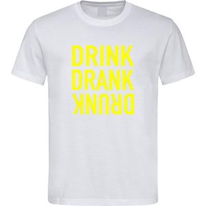 Wit Fun T-Shirt met “ Drink. Drank, Drunk “ print Geel  Size XL
