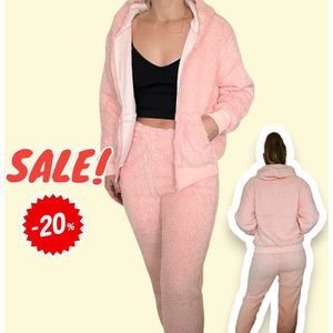 Roze - Huispak - Teddy - Met Capuchon - Fleece - [ Maat 40-42 ] - Dames - Joggingpak - Gewatteerd - Fleece vest & Fleece broek - Setje voor volwassenen - Cadeau voor vrouw - Fluffy en Warm