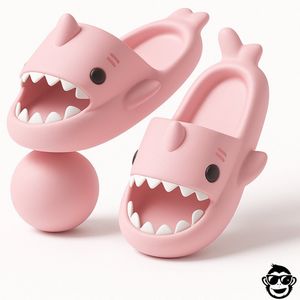 BoefieBoef Roze Haai Slippers Kind – Schoenmaat 23-26 – EVA Antislip Badslippers Peuter en Kleuter 2-4 jaar – Comfortabel & Ergonomisch – Zwembad, Douche, Strand & Thuis - Verjaardagscadeau tip - Baby Shark Cadeau- Jongens & Meisjes – lengte 16 cm