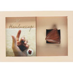 Handmassage boek en houten massagester