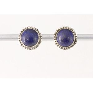 Ronde bewerkte zilveren oorstekers met lapis lazuli