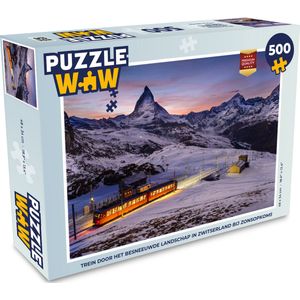 Puzzel Trein door het besneeuwde landschap in Zwitserland bij zonsopkomst - Legpuzzel - Puzzel 500 stukjes