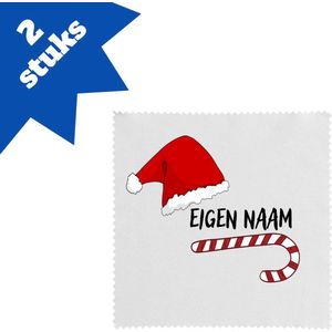 Akyol - kerst zuurstok en kerstmuts met eigen naam brillendoekjes - Kerstmis - kerst beker - winter - kerst - christmas - kerst cadeau - 17,8 bij 17,8 cm - 2 stuks
