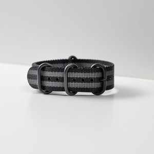The Watch Lifestyle Store | Canvas horlogeband zwart/grijs 22 mm