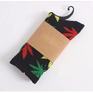 Wiet sokken - Cannabis sokken -  Hemp Leaf Socks - Skate sokken - Rasta sokken – Hennep sokken – Wietsokken - Wiet Grinder - Sokken - Feest Sokken - Zwart/Rood/Geel/Groen