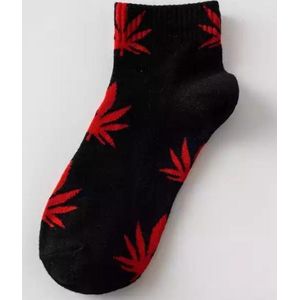 Wiet enkelsokken - Cannabis enkelsokken - Wietsokken - Cannabissokken - zwart-rood - Unisex Enkelsokken - Maat 36-45