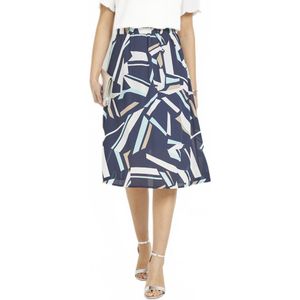 Lange uitlopende rok met elastiek in de taille