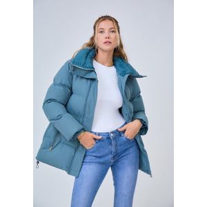 Half Lange Blauwe Getailleerde Winterjas - Gewatteerde Dames Jassen - Trendy Winterjassen - Maat S - Blauw