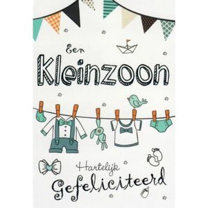 Een kleinzoon! Van harte gefeliciteerd! Een leuke kaart met een waslijn waar babykleding aan hangt. Ook zijn er feestelijke slingers opgehangen. Een dubbele wenskaart inclusief envelop en in folie verpakt.