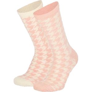 Apollo - Bedsokken dames - Roze - One Size - Slaapsokken - Warme sokken dames - Winter sokken - Fluffy sokken
