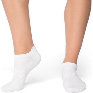 CADA 2 Paar Sportsokken Naadloos Anti Bacterieel Dames enkel Wit 39-42