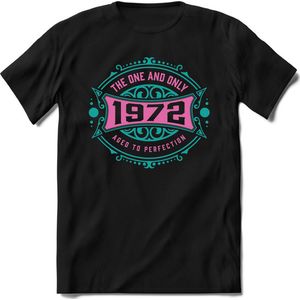 1972 The One And Only | Feest Kado T-Shirt Heren - Dames | Cobalt - Licht Roze | Perfect Verjaardag Cadeau Shirt | Grappige Spreuken - Zinnen - Teksten | Maat S