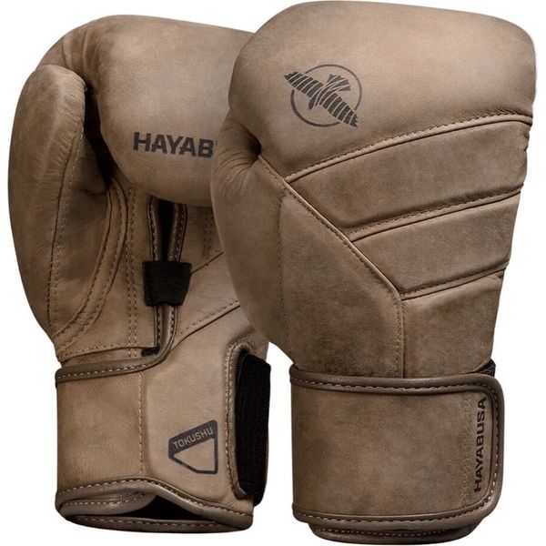 Hayabusa glory 10 oz bokshandschoenen lace whiteofficial fight glove of  glory kickboxing!with the exclusive fight glove of the world s premier  kickboxing organisation; hayabusa continues to perfect equipment in the  combat industry