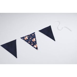 Vlaggenlijn van stof | Midnight Fox - 3 meter / 9 vlaggetjes - Donker Blauwe en vosjes driehoek vlaggetjes - Verjaardag slinger / Babykamer decoratie - Stoffen slingers handgemaakt & duurzaam