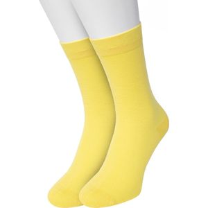 Bonnie Doon Basic Sokken Dames Geel maat 36/42 - 2 paar - Basis Katoenen Sok - Gladde Naden - Brede Boord - Uitstekend Draagcomfort - Perfecte Pasvorm - 2-pack - Multipack - Effen - Fel Geel - Citroen Geel - Lemon - OL834222.262