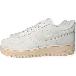 Nike Air Force 1 Low Winter Premium Summit White Suede - DO6730-100 - Maat 38.5 - Sneakers Dames