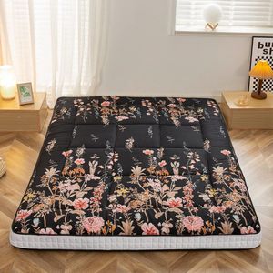 Gequilte Japanse Vloermatras - Extra Dikke Opvouwbare Futon Slaapmat - Ademend Logeerbed voor Camping, Bank en Vloerlounger - Zwart Bloemen - 140x200 cm