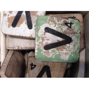 Clayre & Eef houten letters & tekens Scrabble Letter V