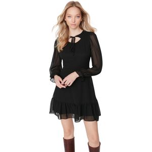 Trendyol Bordeauxrode Kraag Gedetailleerde Gevoerde Chiffon Geweven Winterjurk Twoaw23El01087