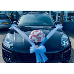 MACARIA Luxe Trouwauto Versiering Rozen met Tule Strikken- Auto Decoratie Bruiloft - Autodecoratie Trouwerij Huwelijk - Motorkap Versiering Trouwauto - Autobloemstuk Auto - Autoboeket - Bloemen voor op de Motorkap - Bloemen met Strikken AUTODECO.NL