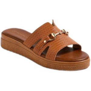 Imitatieleren muiltjes met visgraatmotief en metalen detail