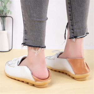 Provento - Dames Lederen Mocassins Casual Schoenen met Ronde Neus - Comfortabele Platte Instappers - Wit - Maat 38.5 EU.