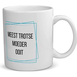 Akyol - meest trotse moeder ooit koffiemok - theemok - Mama - trotse moeder - moeder cadeautjes - moederdag - verjaardagscadeau - verjaardag - cadeau - geschenk - kado - gift - moeder artikelen - 350 ML inhoud