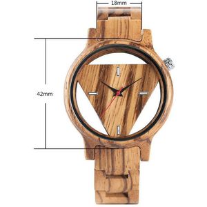 Zoëies houten horloge met houten band driehoekvormig