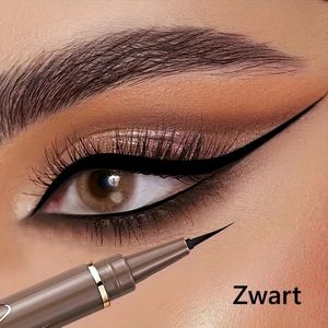 Waterdichte Vloeibare Eyeliner Pen I Extra Slank I Sneldrogend I Zeegvast I Zweetbestendig I 0.01 MM I Voor Alle Huidtypen I Zwart