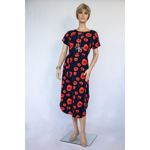 Rode papaverbloemen op donkerblauwe jurk met rug bandjes - XL/42