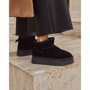 Dames Uggies - Pantoffels, Boots - Zwart - Leer - Maat 36 -