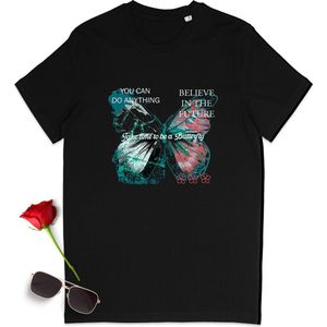 T shirt met vlinder en tekst Believe in the Future - Tshirt dames, heren - Unisex maten: S t/m 3XL - Shirt kleur zwart.