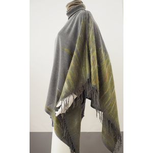 YELIZ YAKAR - Luxe Dames Pashmina Poncho “Cheveyo”- grijs en groen - handgemaakte wol punch - designer kleding - kerst sjaal- luxecadeau - kerstcadeau voor vrouwen
