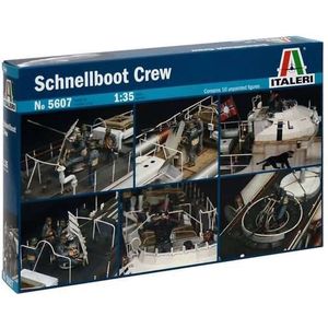 1:35 Italeri 5607 Schnellboot Crew Plastic Modelbouwpakket