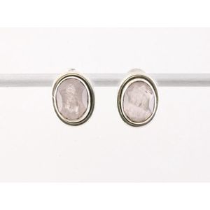 Fijne ovale zilveren oorstekers met rozenkwarts