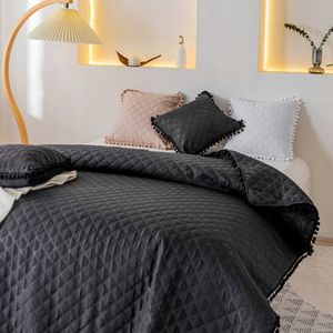 Dubbelzijdige Plaid 160x220cm Zwart met Pompons - Glamour Stijl