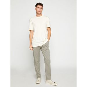 Koton Mannen Normale taille Dun Basic Gabardine-broek, slim-fit zak met knoop, gedetailleerd