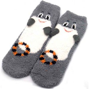 Fluffy sokken, warme wintersokken, 2 PAAR, huissokken, zacht, met haaien motief, shark, maat one size (35-40), cadeautip!