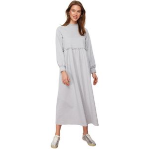 Trendyol Grijze Oversized Gebreide Jurk Met Uitgesneden Taille Tctss23Eb00307