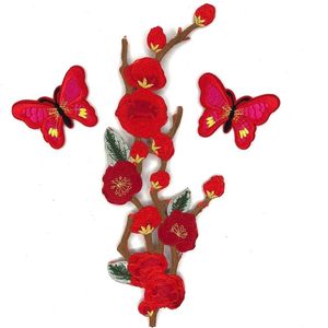Rode Bloesem Op Tak Met Rood Roze Vlinders Strijk Patch Set 11.5 / 27 cm / Rood Fuchsia