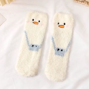 Fluffy sokken dames - huissokken - wit - blauw - leuke print pinguin - vogel - met ogen - maat 36-40 - extra zacht - cadeau - voor haar