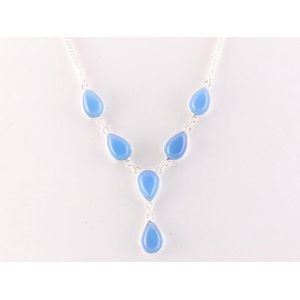 Zilveren ketting met blauwe chalcedoon