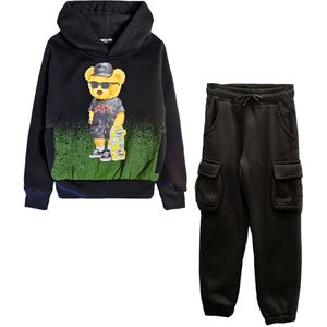 Joggingpak Kind met beer – Vest met Capuchon + Broek – Trainingspak – Maat 98/104 – Jongens – Kleur zwart en groen – Fleece - Hele Jaar Draagbaar - Topkwaliteit